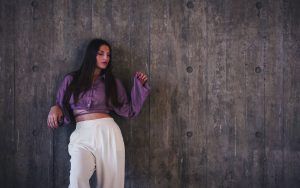 Blouse bohème chic : l'élégance d'une silhouette fluide
