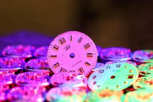 L'élégance d'une montre Cartier femme au poignet