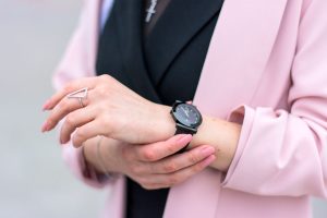 Montre femme : l'équilibre entre élégance et précision