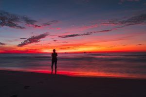 Comment enlever les pellicules et assainir son cuir chevelu