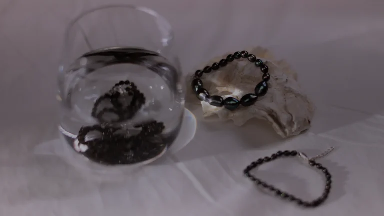 Perles de Tahiti : lustre, surface et taille à contrôler