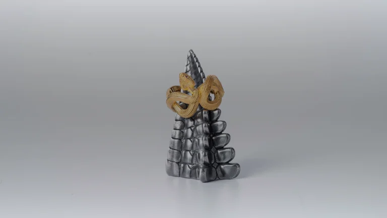 Bague en serpent : sens, styles, métaux et entretien